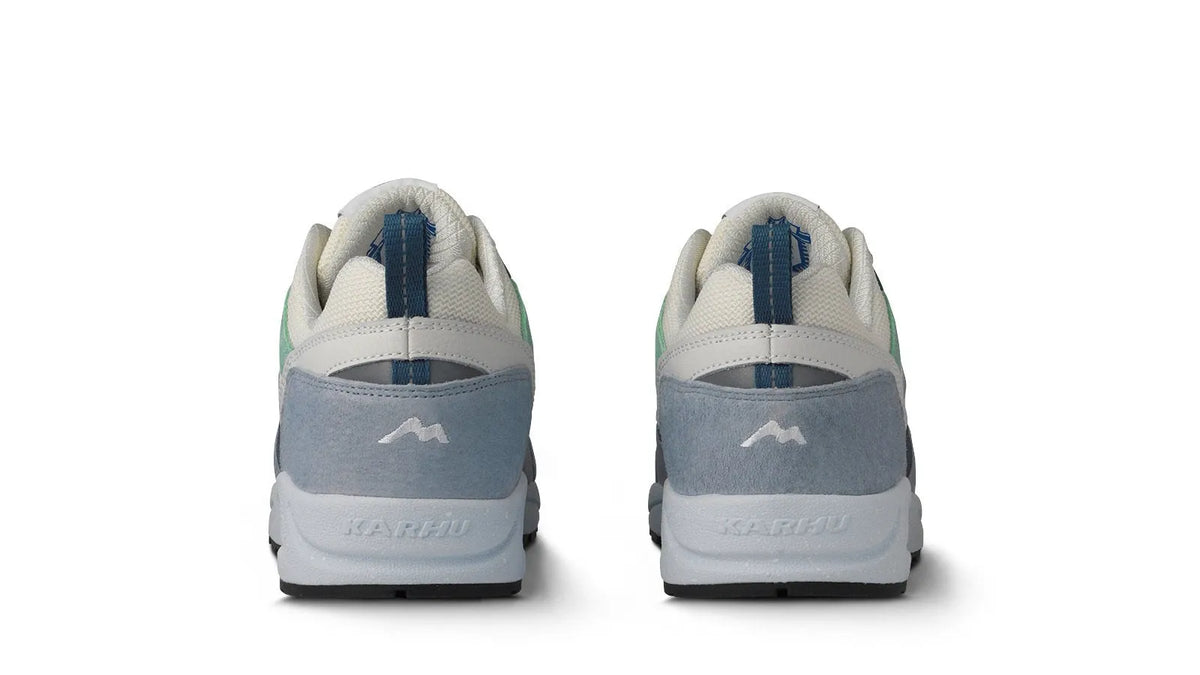 PEARL BLUE / BRIGHT WHITE