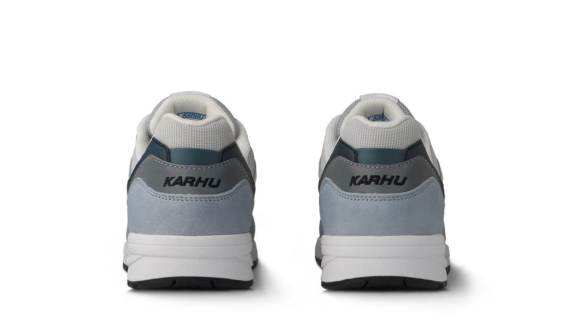 PEARL BLUE / BRIGHT WHITE
