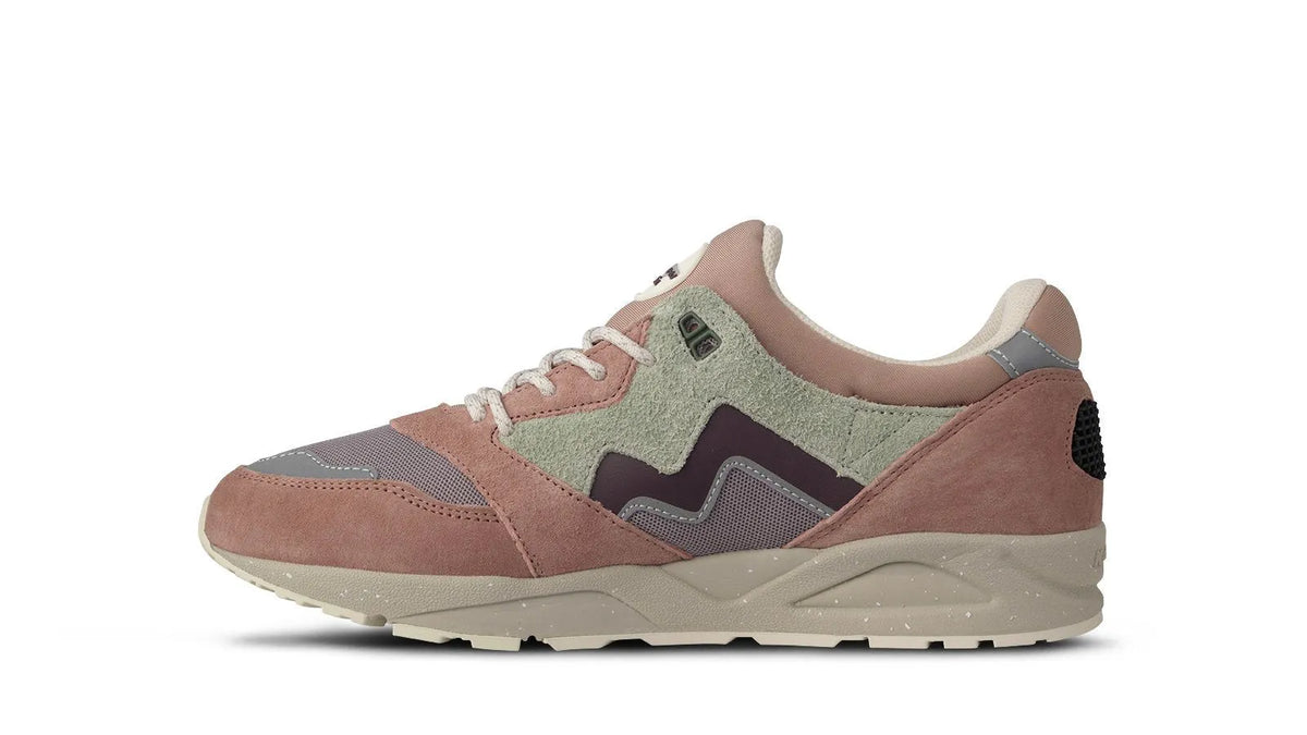 WARM TAUPE / FIG