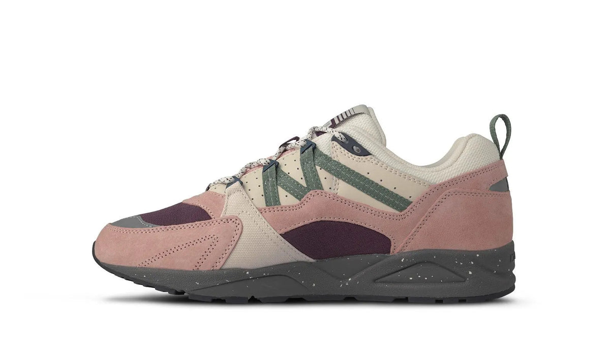CAMEO ROSE / ICEBERG GREEN