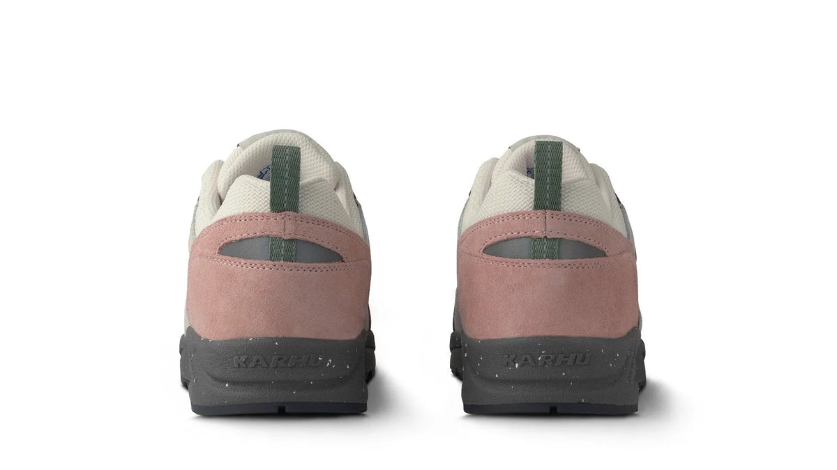 CAMEO ROSE / ICEBERG GREEN