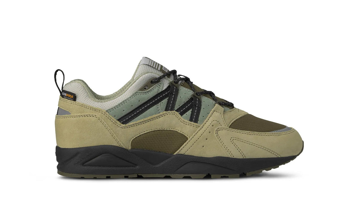 PALE OLIVE GREEN / JET BLACK
