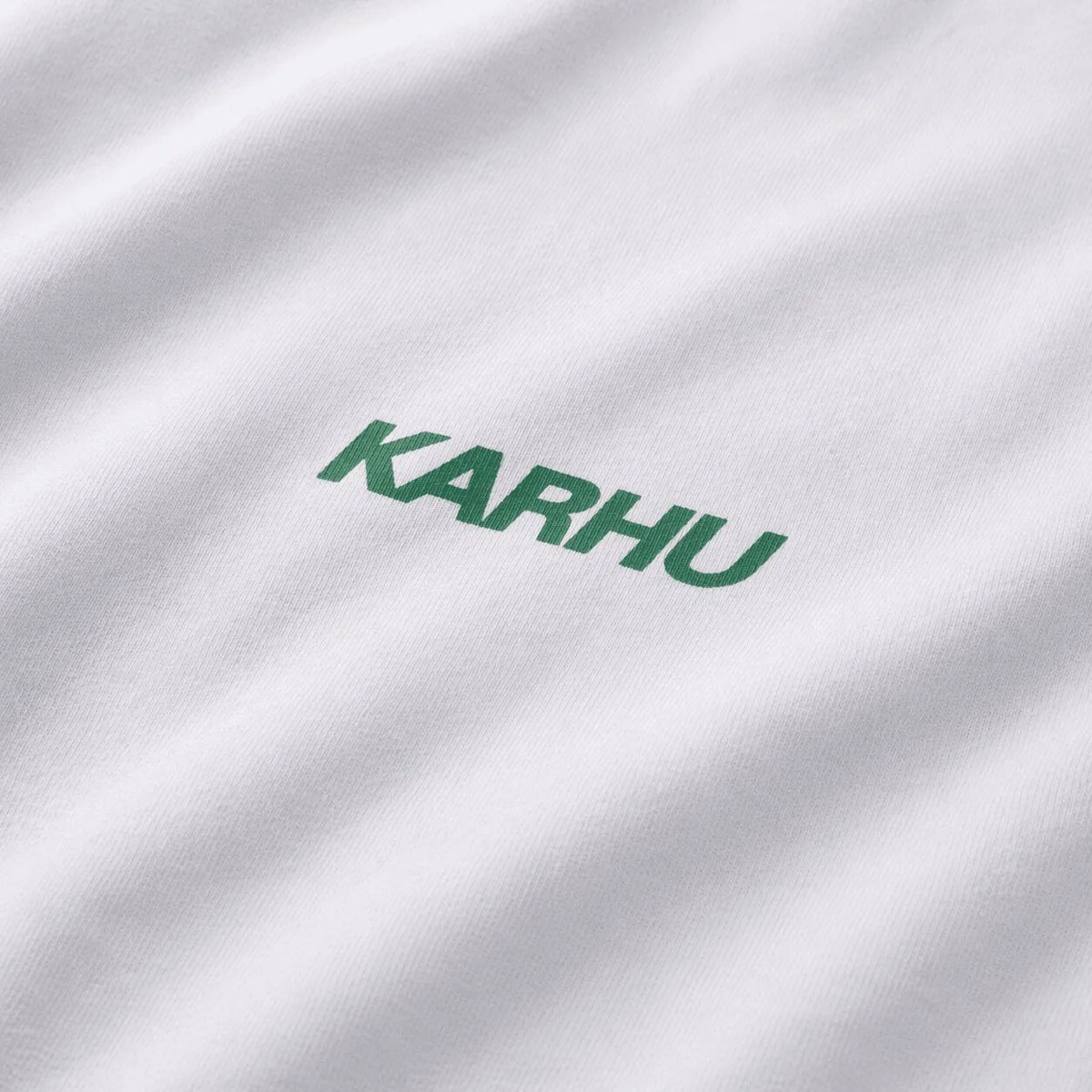 WHITE / ULTRAMARINE GREEN