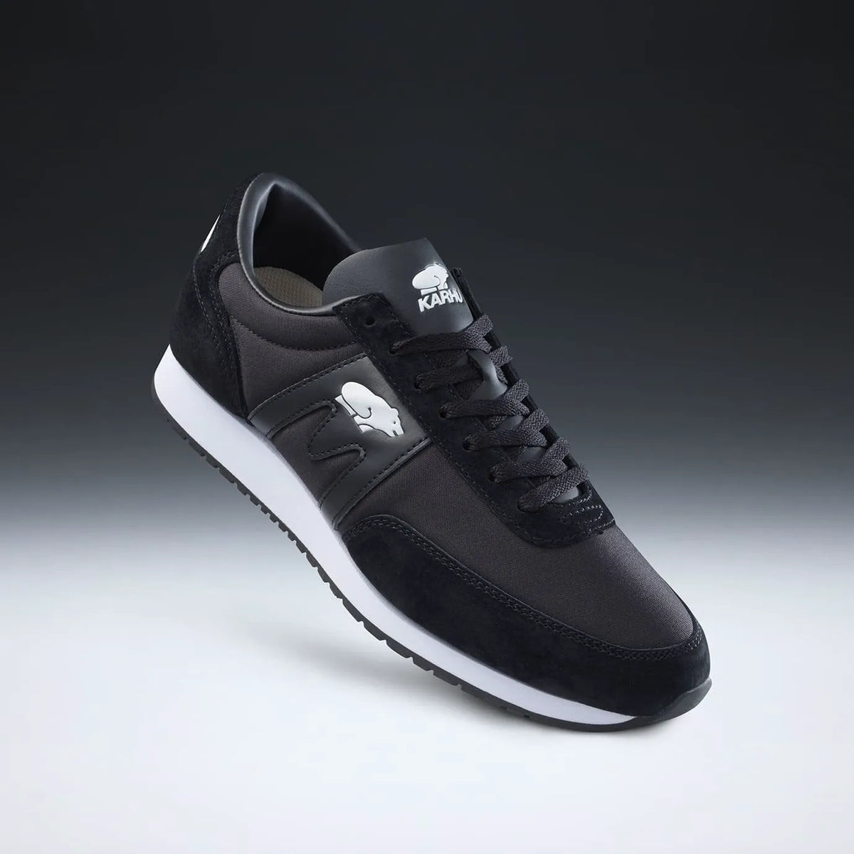 BLACK/BLACK