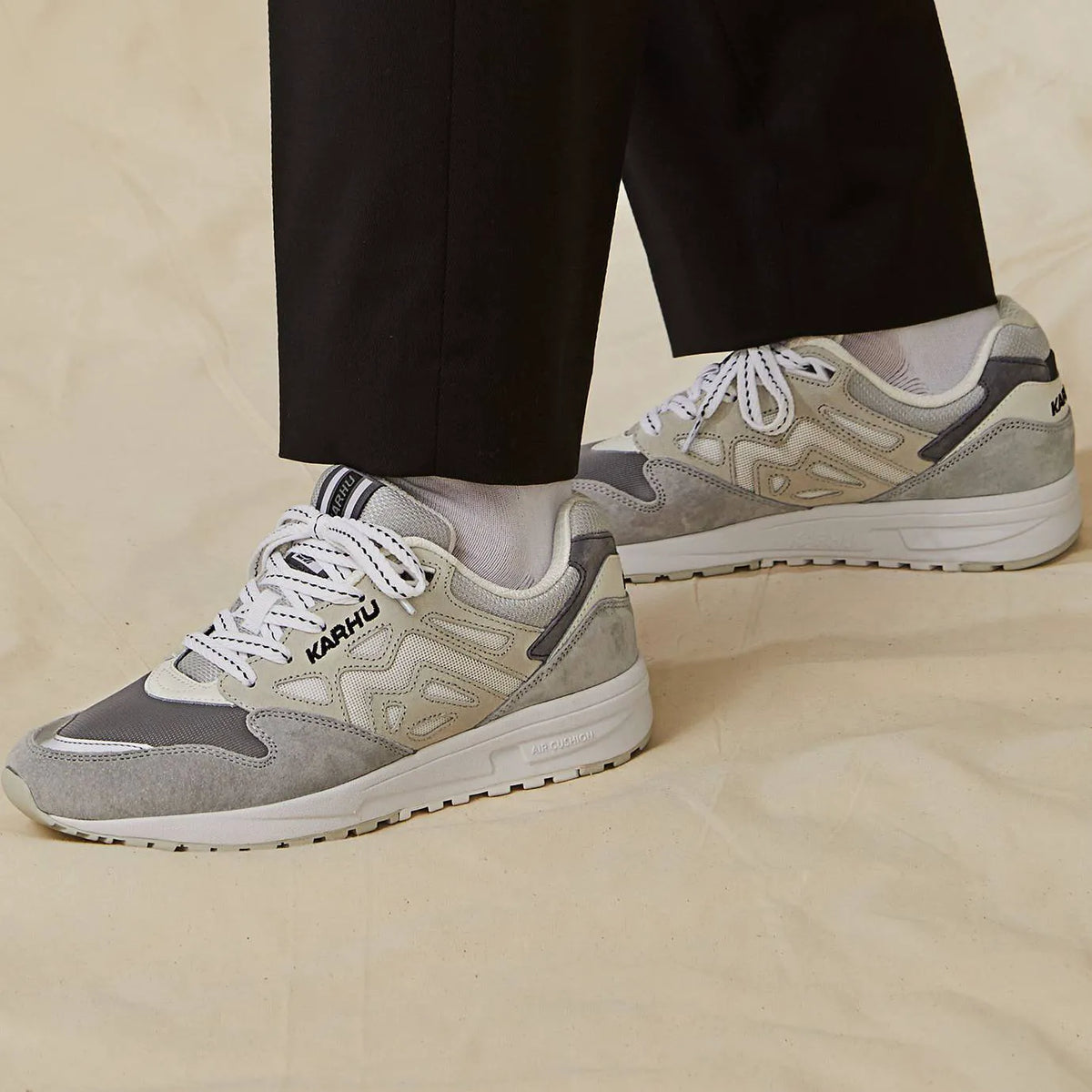 DAWN BLUE / BRIGHT WHITE