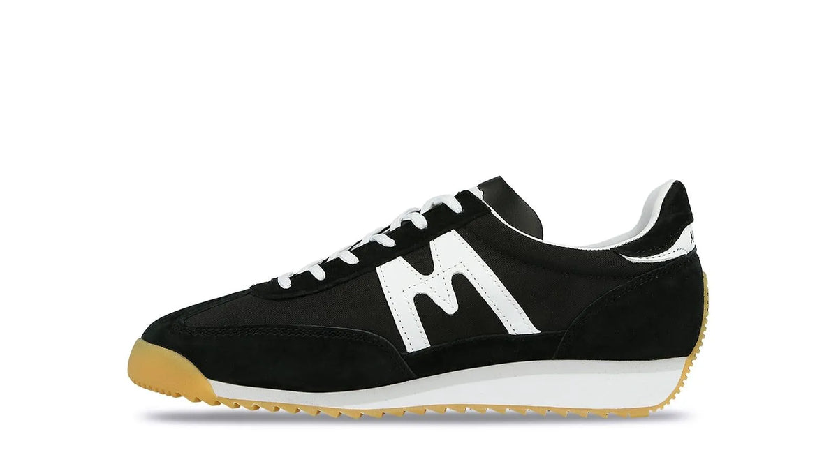 BLACK / WHITE