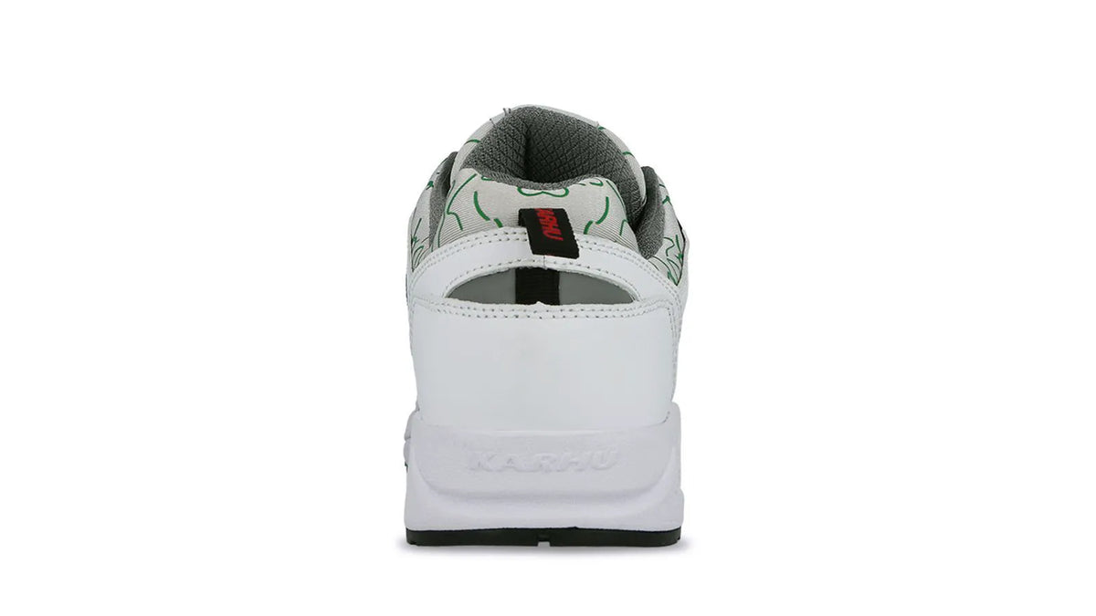 WHITE / ULTRAMARINE GREEN