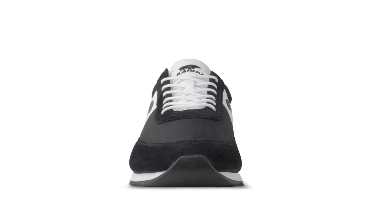 BLACK/WHITE