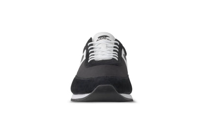 BLACK/WHITE