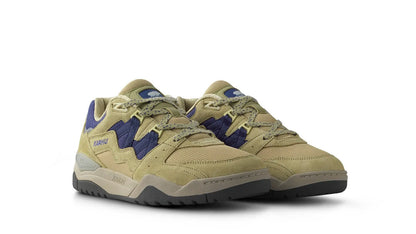 PALE OLIVE GREEN  / SKIPPER BLUE