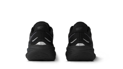 BLACK / BLACK