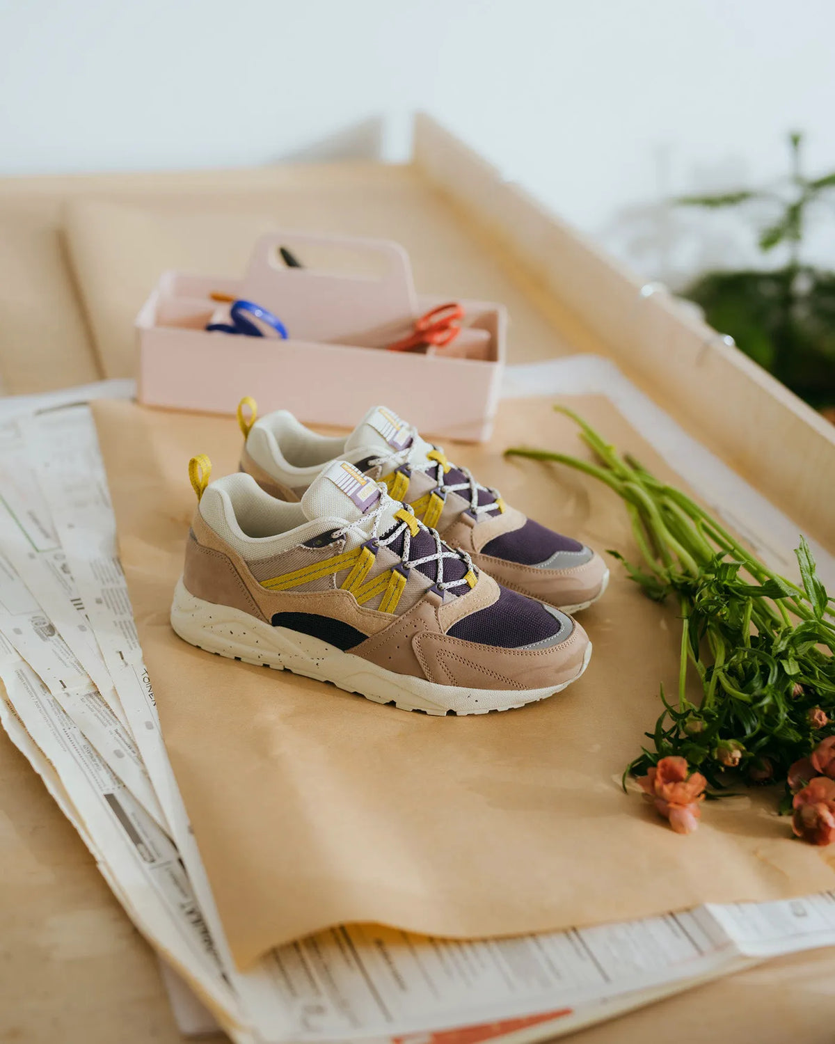 WARM TAUPE / MANGO MINT