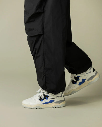 BRIGHT WHITE / DAZZLING BLUE
