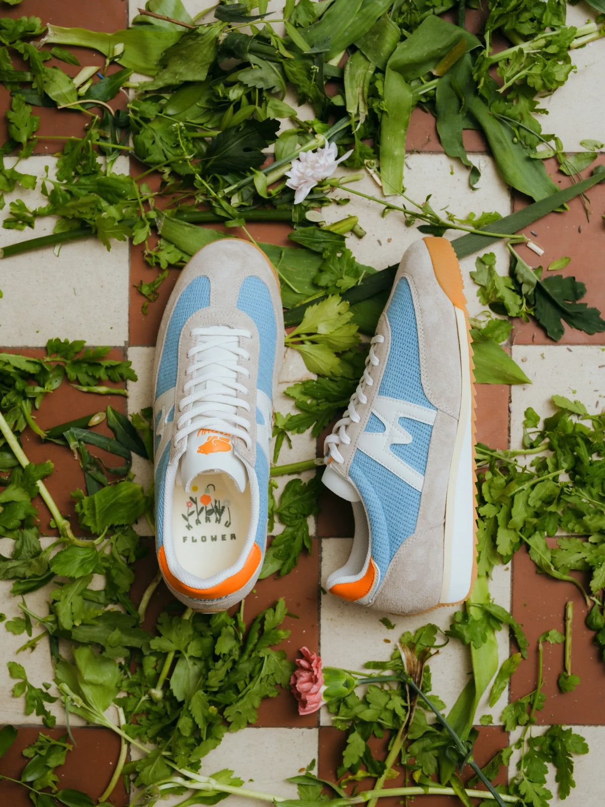 SILVER LINING / ORANGE PEEL