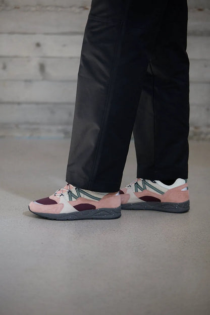 CAMEO ROSE / ICEBERG GREEN