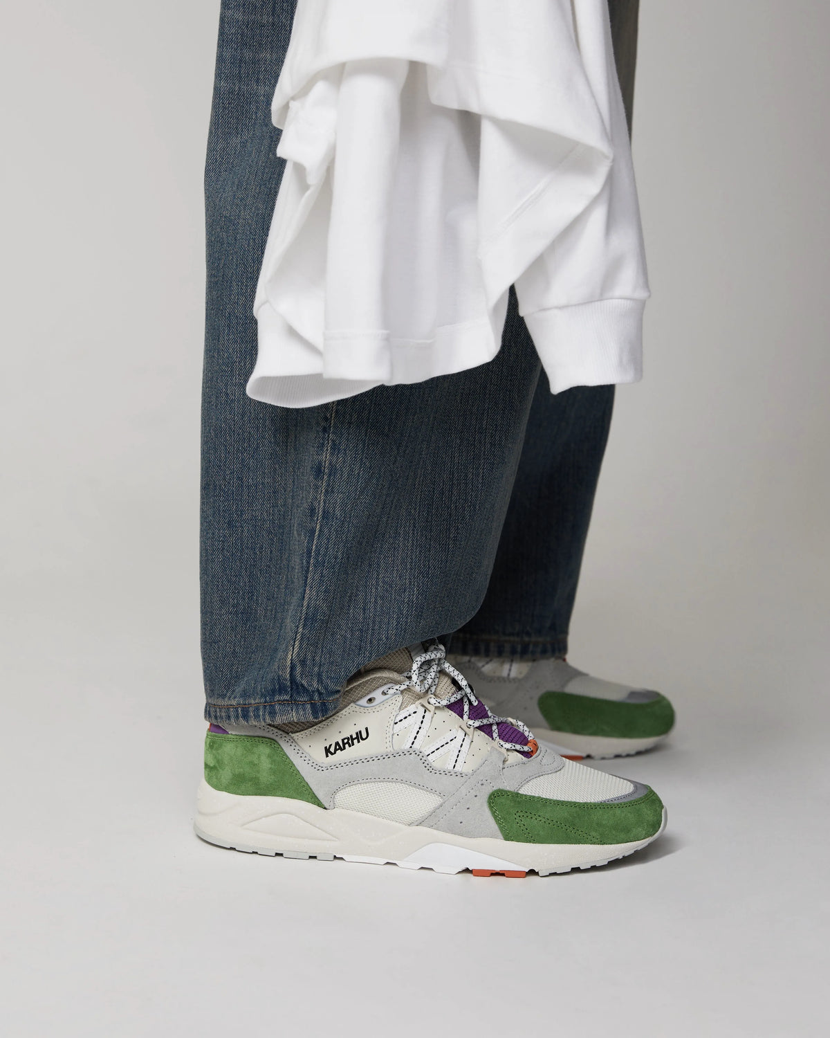 PIQUANT GREEN / BRIGHT WHITE