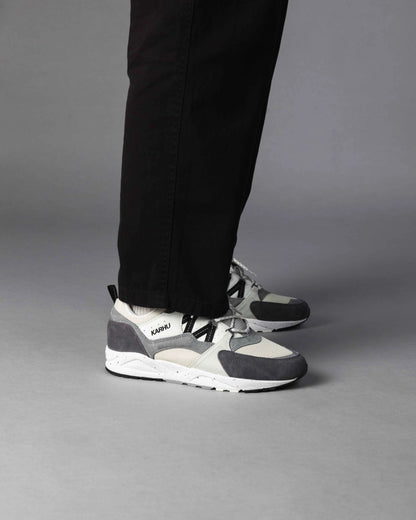 LIMESTONE / JET BLACK