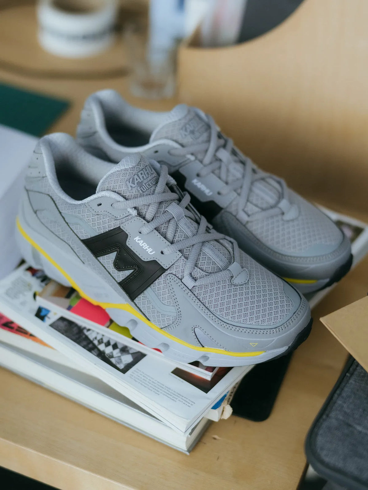 GRAY REFLECTIVE / JET BLACK