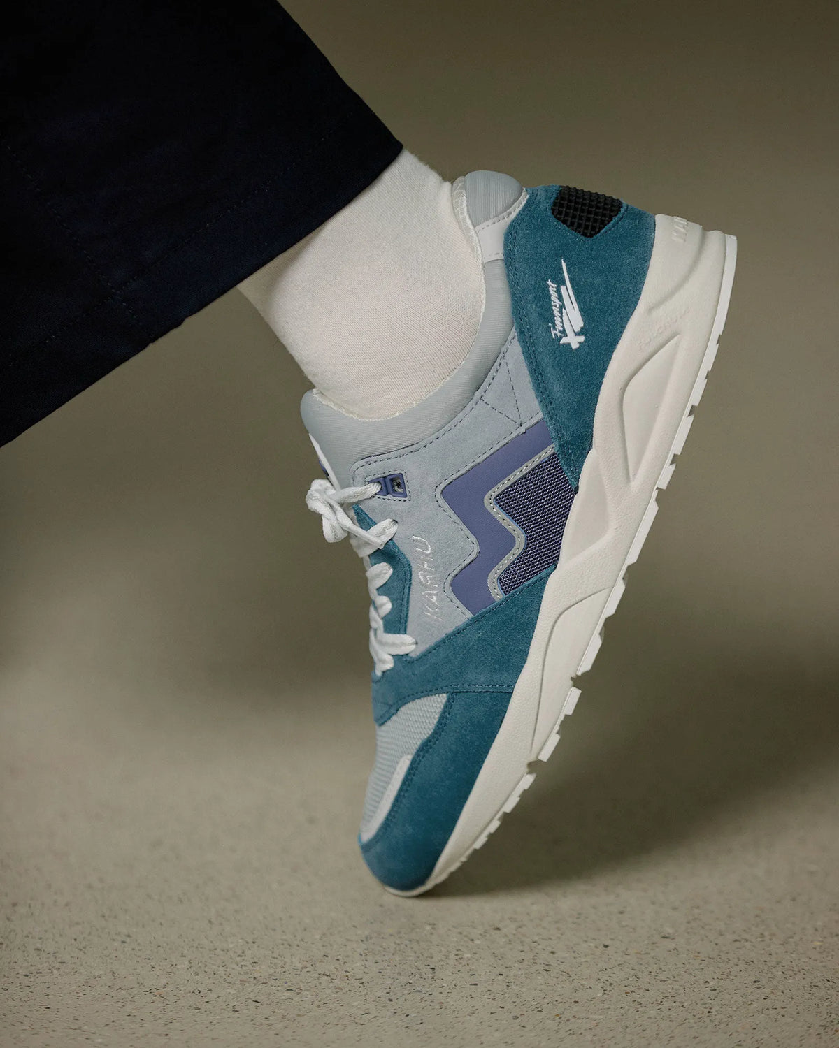 BLUE MIRAGE / SKIPPER BLUE