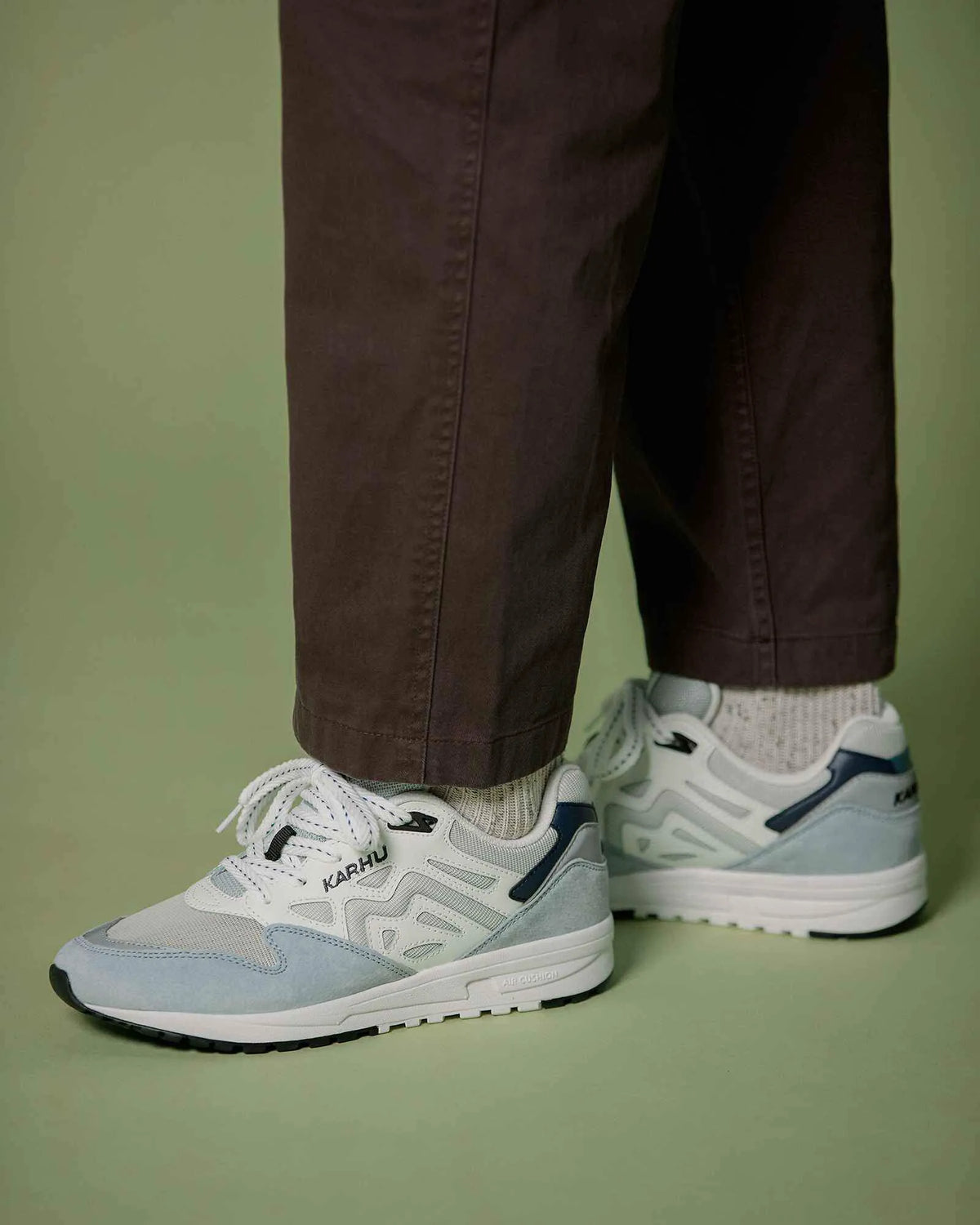 PEARL BLUE / BRIGHT WHITE