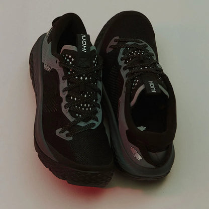 BLACK / BLACK