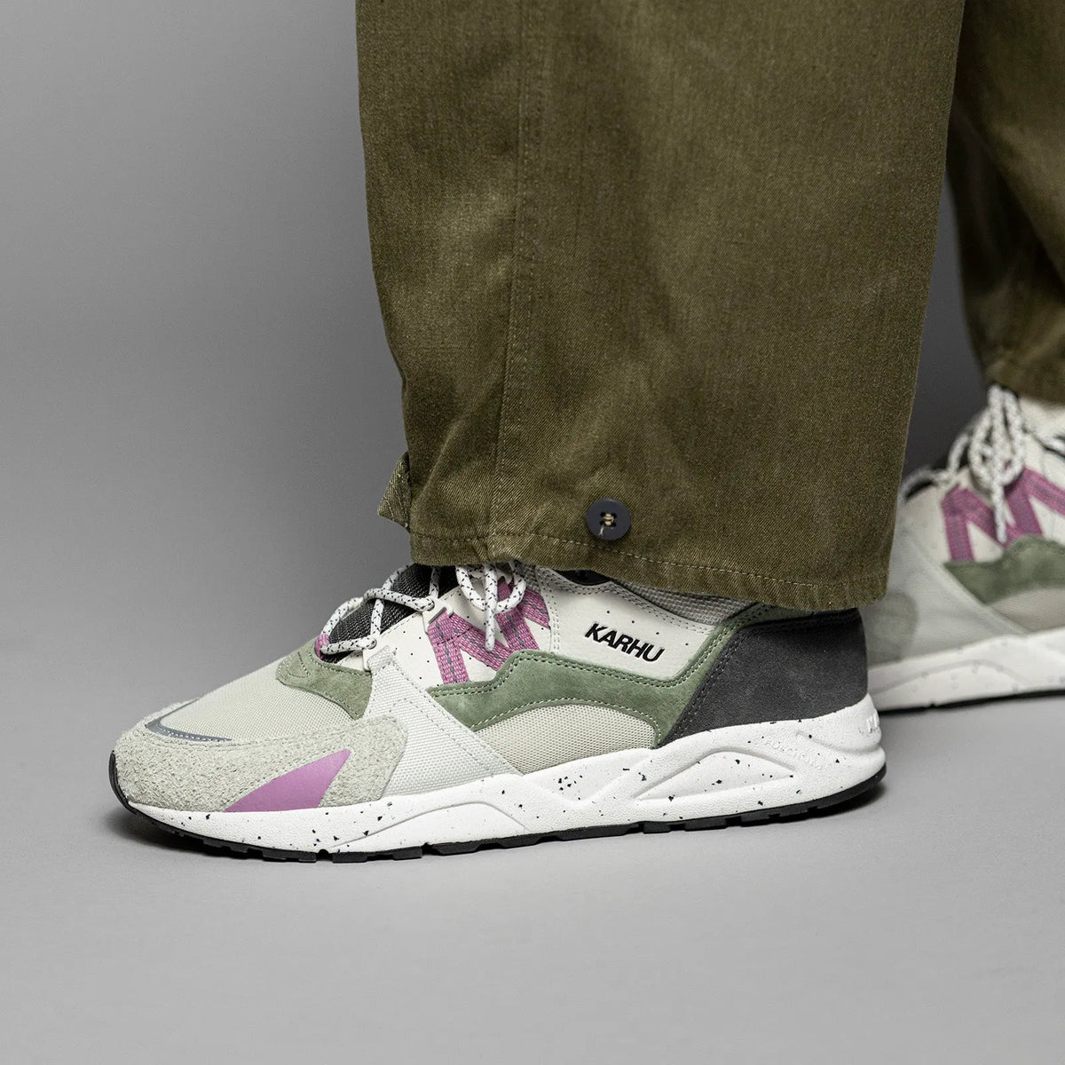 DARK GULL GRAY / LILAS