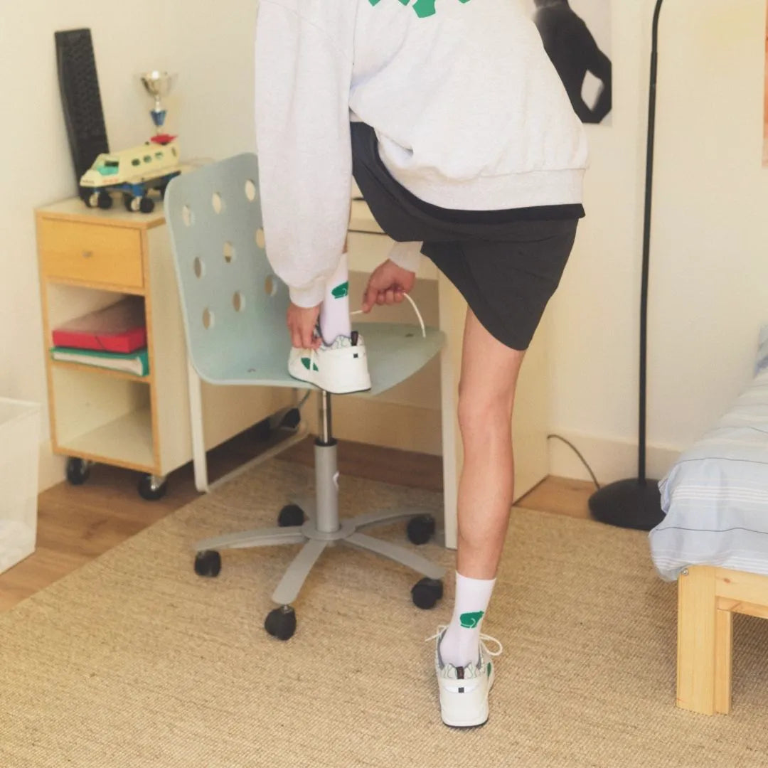 WHITE / ULTRAMARINE GREEN